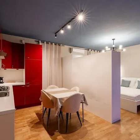 San Pietro&8 Min Metro A Ottaviano - Aurea Appartamento *